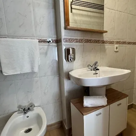 Apn Hatabin Apartment Granada